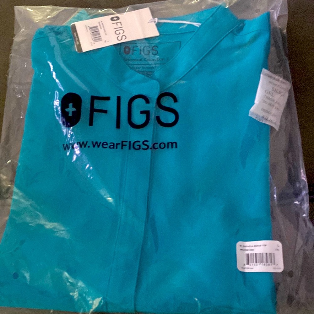 Rafaela figs oversized scrub top